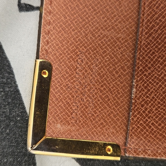 Louis Vuitton Monogram Desk Agenda 9”x6.5” - Picture 17 of 17